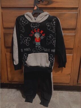 Boys hoodie/sweat set